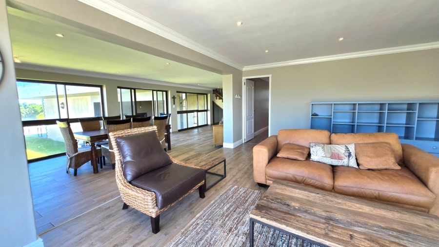 4 Bedroom Property for Sale in Kleinbaai Western Cape